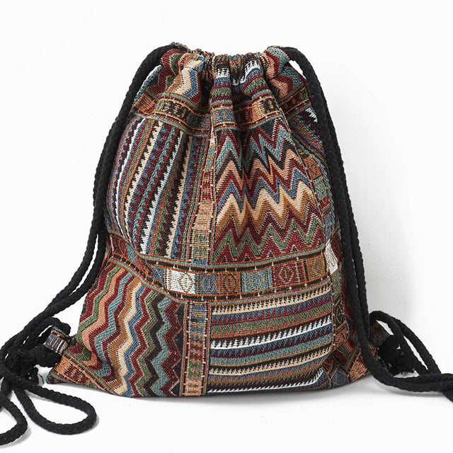 Rucksack mit Boho-Kordel