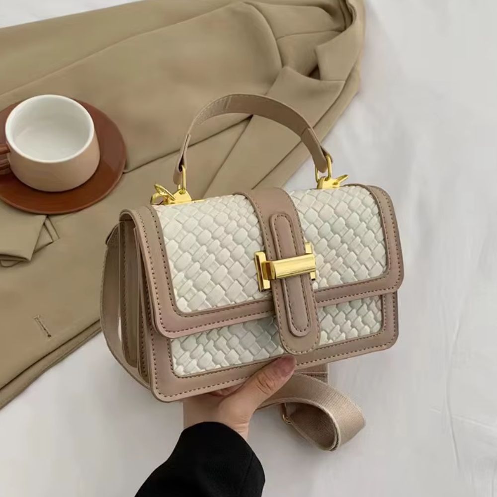 Handtasche Klein mit Schultergurt aus Trendig