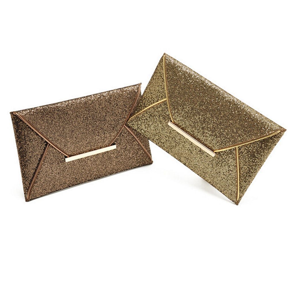 Clutch aus Kunstleder mit Pailletten